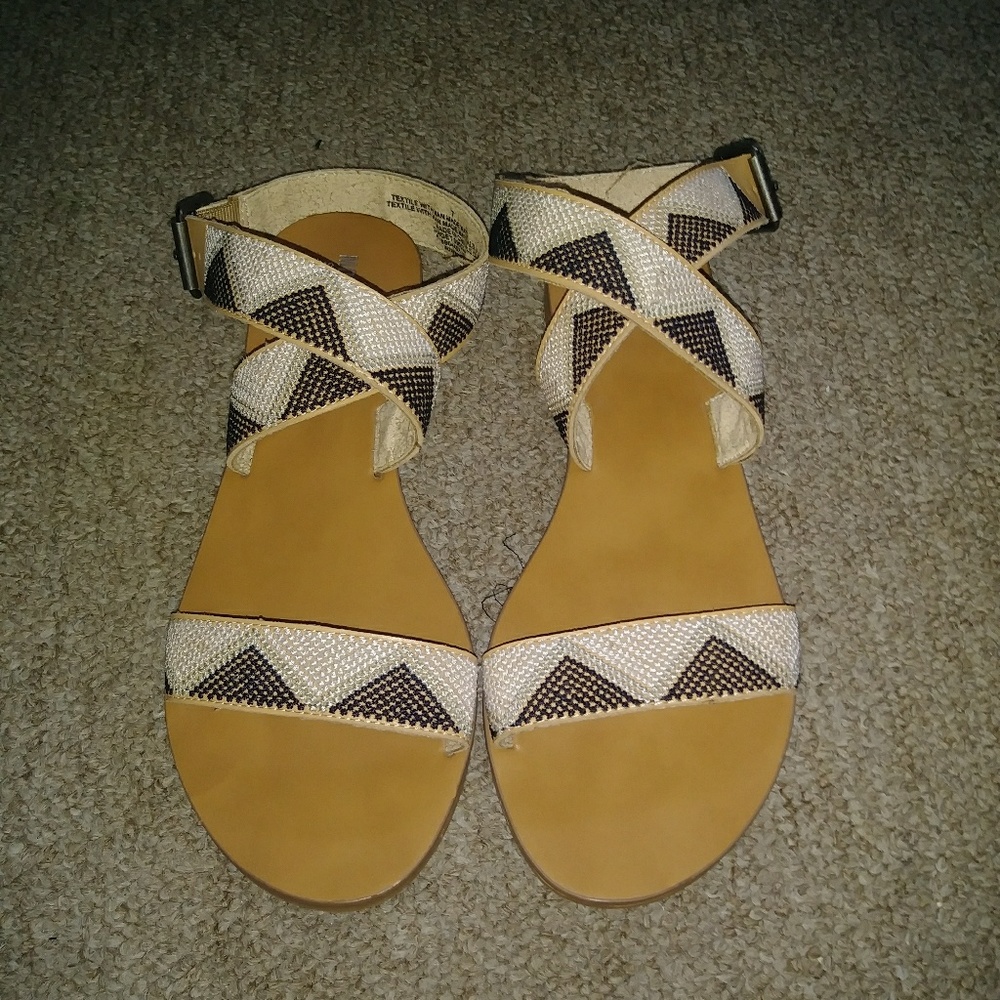 Crisscrossed sandals